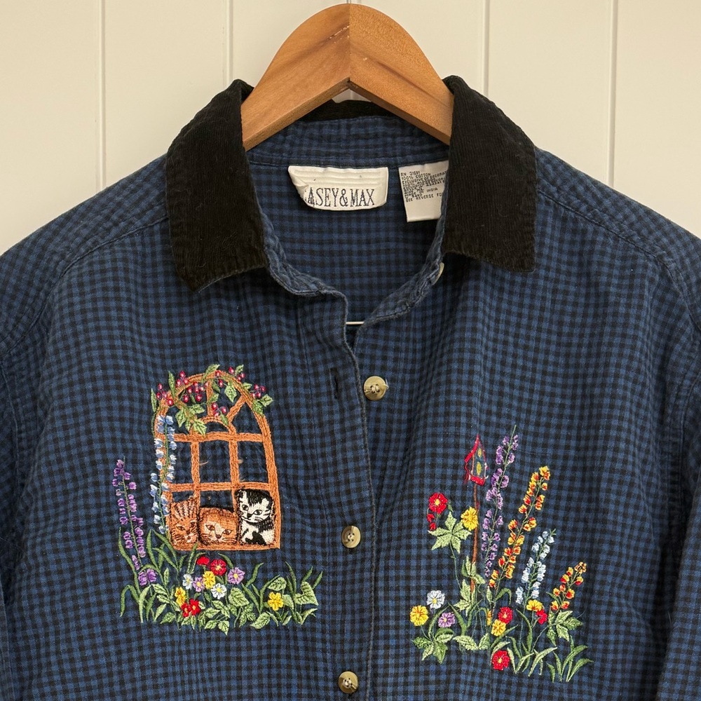 Vintage Casey & Max Blue Gingham Embroidered Cat Floral Shirt Corduroy Collar XL
